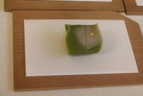 茶菓子の御名は落とし文（おとしぶみ）です