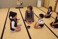 「どうぞ」「ありがとうございます」