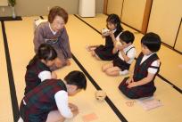 「どうぞ」「ありがとうございます」