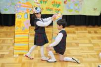 年中「こびとといもむし」